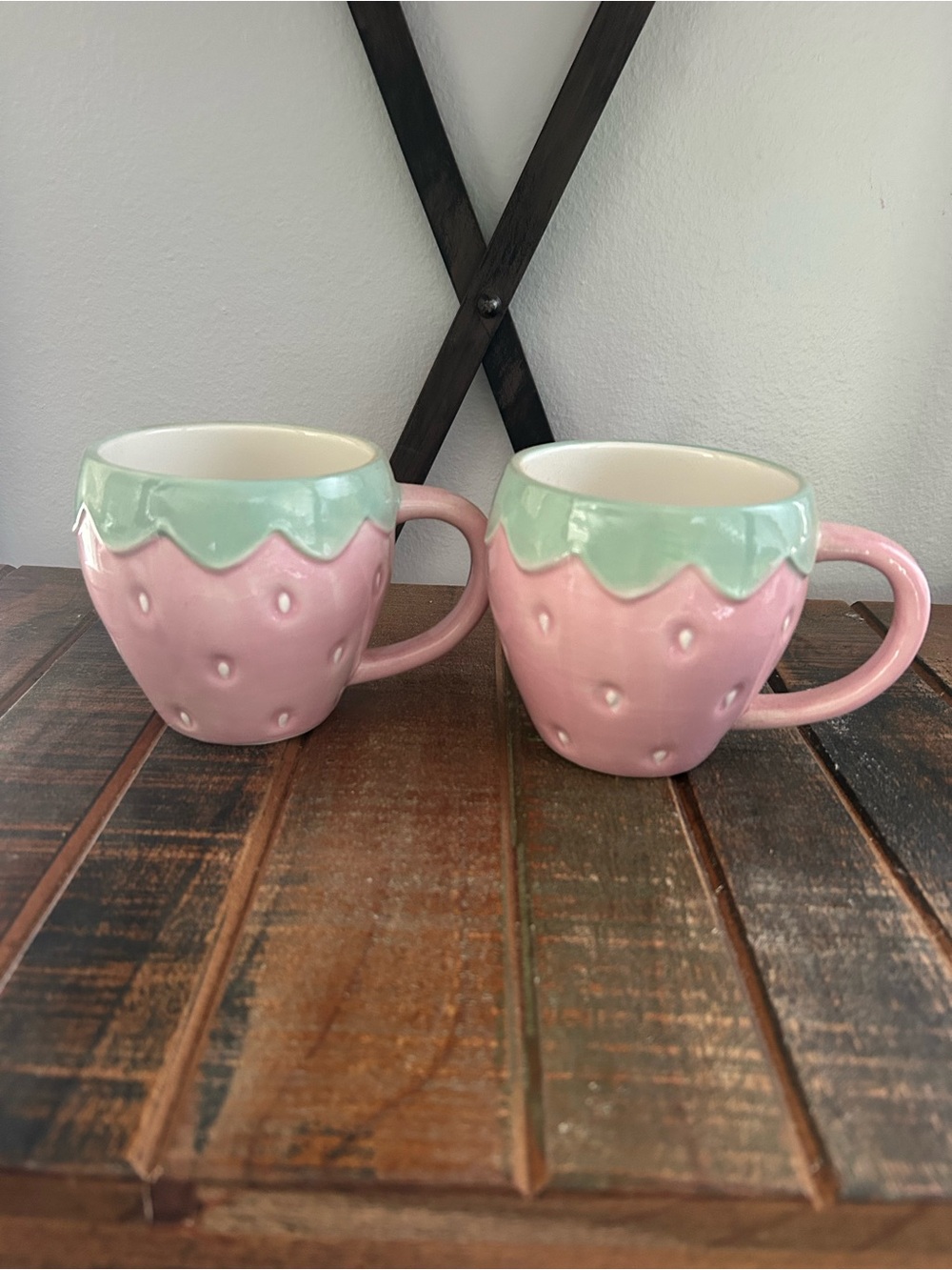 Target Bullseye Playground Pink Strawberry Mug Set New